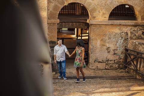 As melhores ideias e inspirações criativas de fotos para ensaio pré wedding no estilo rustico Fazenda Ipanema - SP'
