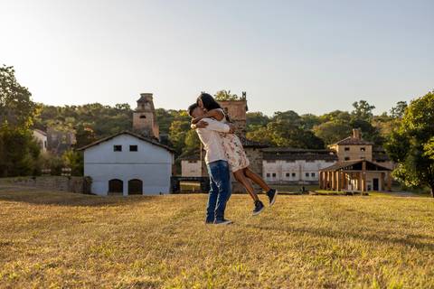 As melhores ideias e inspirações criativas de fotos para ensaio pré wedding no estilo rustico Fazenda Ipanema - SP'