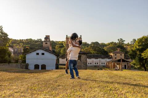 As melhores ideias e inspirações criativas de fotos para ensaio pré wedding no estilo rustico Fazenda Ipanema - SP'