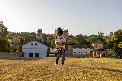 As melhores ideias e inspirações criativas de fotos para ensaio pré wedding no estilo rustico Fazenda Ipanema - SP'