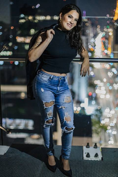 As melhores ideias e inspirações criativas de ensaio girl power ensaio girl boss Ensaio Fotográfico Feminino na Sesc Paulista - Avenida Paulista - SP '