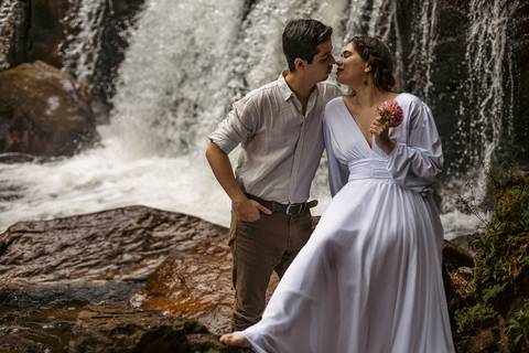 As melhores ideias e inspirações criativas de fotos para ensaio pré wedding na cidade São Francisco Xavier - SP'