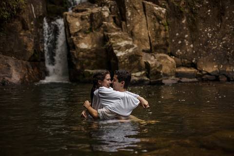 As melhores ideias e inspirações criativas de fotos para ensaio pré wedding na cidade São Francisco Xavier - SP'