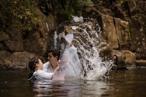 As melhores ideias e inspirações criativas de fotos para ensaio pré wedding na cidade São Francisco Xavier - SP'