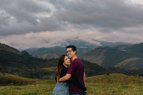 As melhores ideias e inspirações criativas de fotos para ensaio pré wedding na cidade São Francisco Xavier - SP'