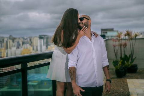 As melhores ideias e inspirações criativas de fotos para ensaio pré wedding Heliponto - São Paulo'