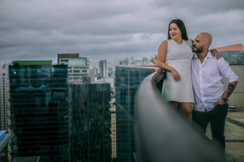 As melhores ideias e inspirações criativas de fotos para ensaio pré wedding Heliponto - São Paulo'