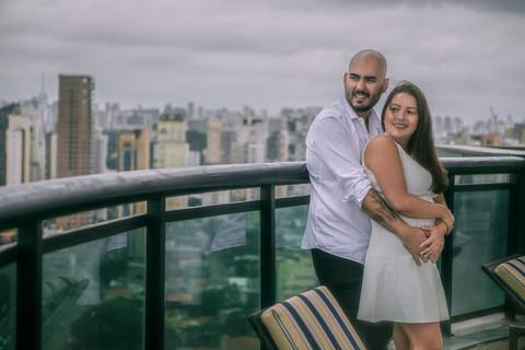 As melhores ideias e inspirações criativas de fotos para ensaio pré wedding Heliponto - São Paulo'