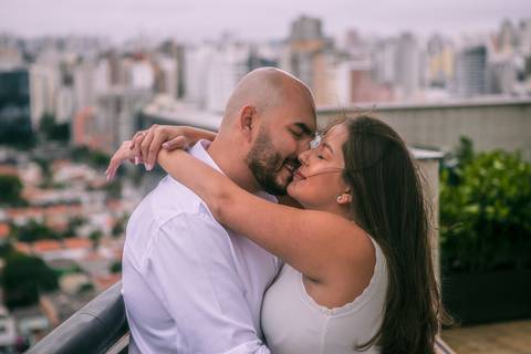 As melhores ideias e inspirações criativas de fotos para ensaio pré wedding Heliponto - São Paulo'