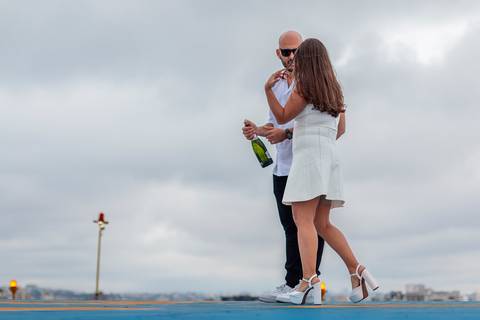 As melhores ideias e inspirações criativas de fotos para ensaio pré wedding Heliponto - São Paulo'