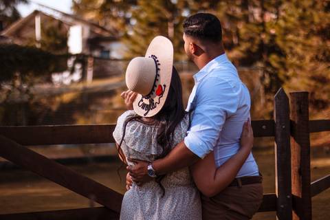 As melhores ideias e inspirações criativas de fotos para ensaio pré wedding no Sítio das Borboletas - SP'