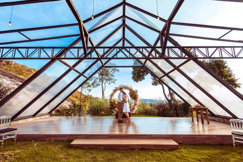 As melhores ideias e inspirações criativas de fotos para ensaio pré wedding no Sítio das Borboletas - SP'