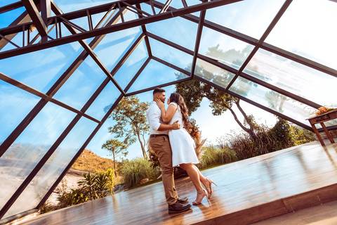 As melhores ideias e inspirações criativas de fotos para ensaio pré wedding no Sítio das Borboletas - SP'