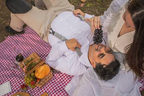 As melhores ideias e inspirações criativas de fotos para ensaio pré wedding em São Roque - SP'