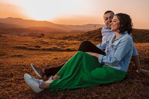 As melhores ideias e inspirações criativas de fotos para ensaio pré wedding no Morro do Capuava - SP'