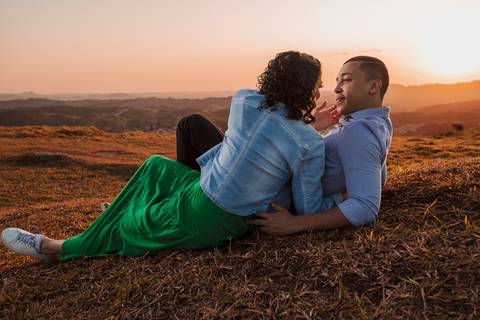 As melhores ideias e inspirações criativas de fotos para ensaio pré wedding no Morro do Capuava - SP'