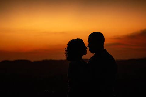 As melhores ideias e inspirações criativas de fotos para ensaio pré wedding no Morro do Capuava - SP'