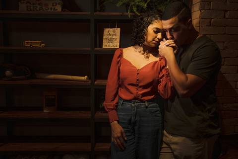 As melhores ideias e inspirações criativas de fotos para ensaio pré wedding no The New York Coffee - SP'