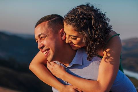 As melhores ideias e inspirações criativas de fotos para ensaio pré wedding no Morro do Capuava - SP'