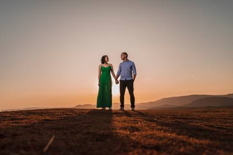 As melhores ideias e inspirações criativas de fotos para ensaio pré wedding no Morro do Capuava - SP'