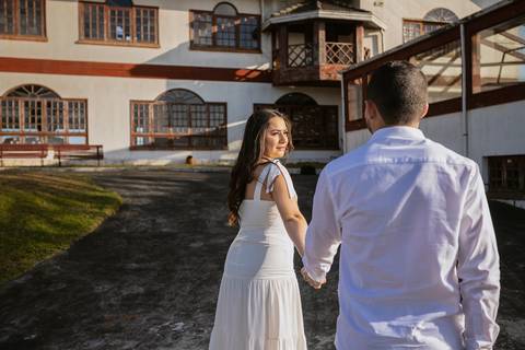 As melhores ideias e inspirações criativas de fotos para ensaio pré wedding em Campos do Jordão - SP'
