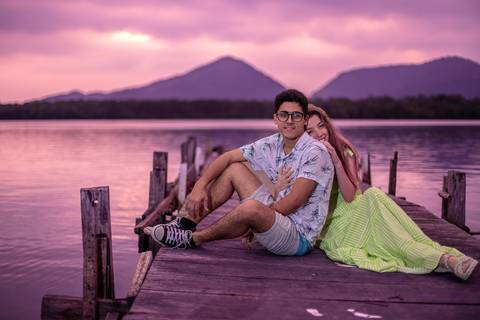 As melhores ideias e inspirações criativas de fotos para ensaio pré wedding na Praia de São Pedro - Guarujá - Litoral SP'
