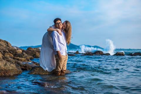 As melhores ideias e inspirações criativas de fotos para ensaio pré wedding na Praia de São Pedro - Guarujá - Litoral SP'