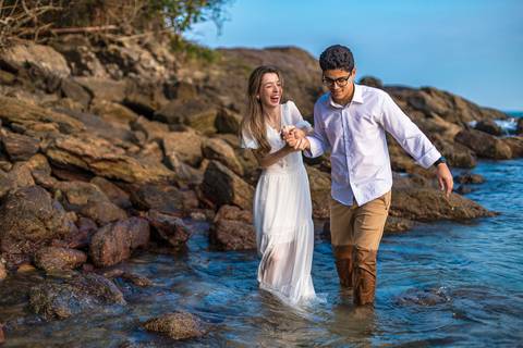 As melhores ideias e inspirações criativas de fotos para ensaio pré wedding na Praia de São Pedro - Guarujá - Litoral SP'