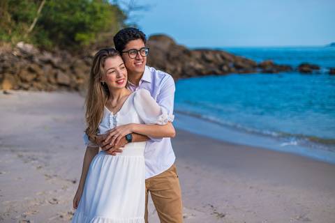 As melhores ideias e inspirações criativas de fotos para ensaio pré wedding na Praia de São Pedro - Guarujá - Litoral SP'