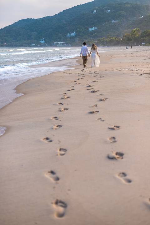 As melhores ideias e inspirações criativas de fotos para ensaio pré wedding na Praia de São Pedro - Guarujá - Litoral SP'