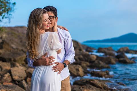 As melhores ideias e inspirações criativas de fotos para ensaio pré wedding na Praia de São Pedro - Guarujá - Litoral SP'