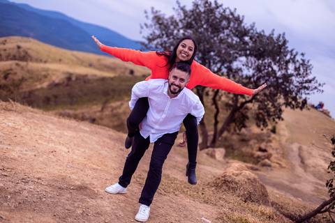 As melhores ideias e inspirações criativas de fotos para ensaio pré wedding no Morro do Capuava  - SP'