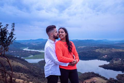 As melhores ideias e inspirações criativas de fotos para ensaio pré wedding no Morro do Capuava  - SP'