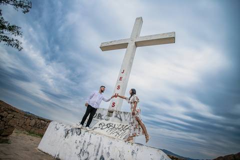As melhores ideias e inspirações criativas de fotos para ensaio pré wedding no Morro do Capuava  - SP'