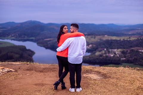 As melhores ideias e inspirações criativas de fotos para ensaio pré wedding no Morro do Capuava  - SP'