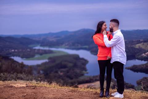 As melhores ideias e inspirações criativas de fotos para ensaio pré wedding no Morro do Capuava  - SP'