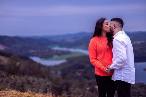 As melhores ideias e inspirações criativas de fotos para ensaio pré wedding no Morro do Capuava  - SP'