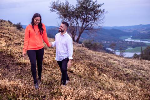 As melhores ideias e inspirações criativas de fotos para ensaio pré wedding no Morro do Capuava  - SP'