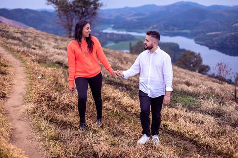 As melhores ideias e inspirações criativas de fotos para ensaio pré wedding no Morro do Capuava  - SP'