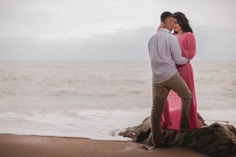As melhores ideias e inspirações criativas de fotos para ensaio pré wedding na Praia do Éden - SP'