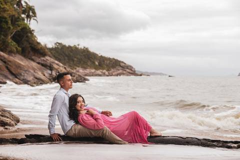 As melhores ideias e inspirações criativas de fotos para ensaio pré wedding na Praia do Éden - SP'