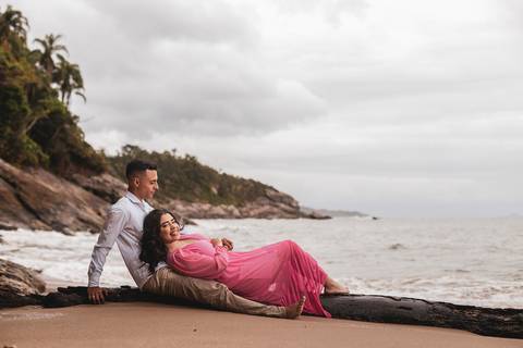 As melhores ideias e inspirações criativas de fotos para ensaio pré wedding na Praia do Éden - SP'
