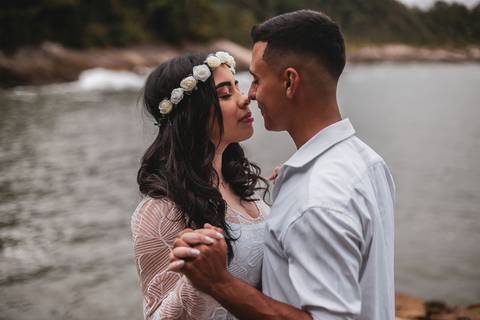 As melhores ideias e inspirações criativas de fotos para ensaio pré wedding na Praia do Éden - SP'