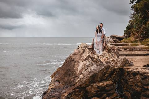 As melhores ideias e inspirações criativas de fotos para ensaio pré wedding na Praia do Éden - SP'