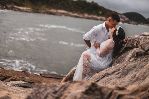 As melhores ideias e inspirações criativas de fotos para ensaio pré wedding na Praia do Éden - SP'