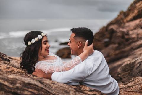 As melhores ideias e inspirações criativas de fotos para ensaio pré wedding na Praia do Éden - SP'