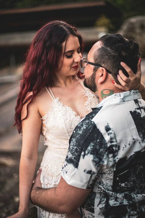 As melhores ideias e inspirações criativas de fotos para ensaio pré wedding na praia do Iporanga - SP'