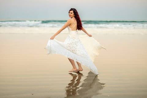 As melhores ideias e inspirações criativas de fotos para ensaio pré wedding na praia do Iporanga - SP'