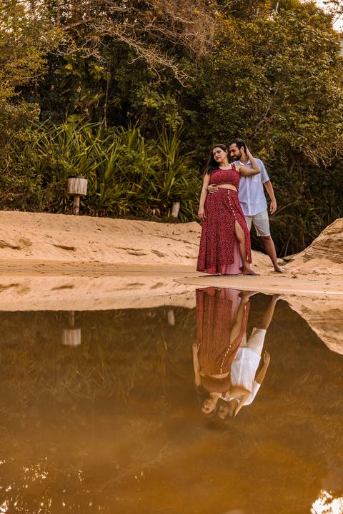 As melhores ideias e inspirações criativas de fotos para ensaio pré wedding na praia vermelha, Ubatuba - SP'