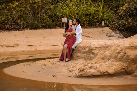 As melhores ideias e inspirações criativas de fotos para ensaio pré wedding na praia vermelha, Ubatuba - SP'